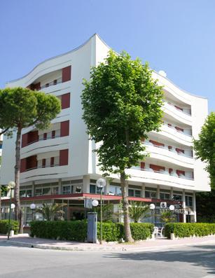 Hotel Caravelle チェゼナーティコ エクステリア 写真